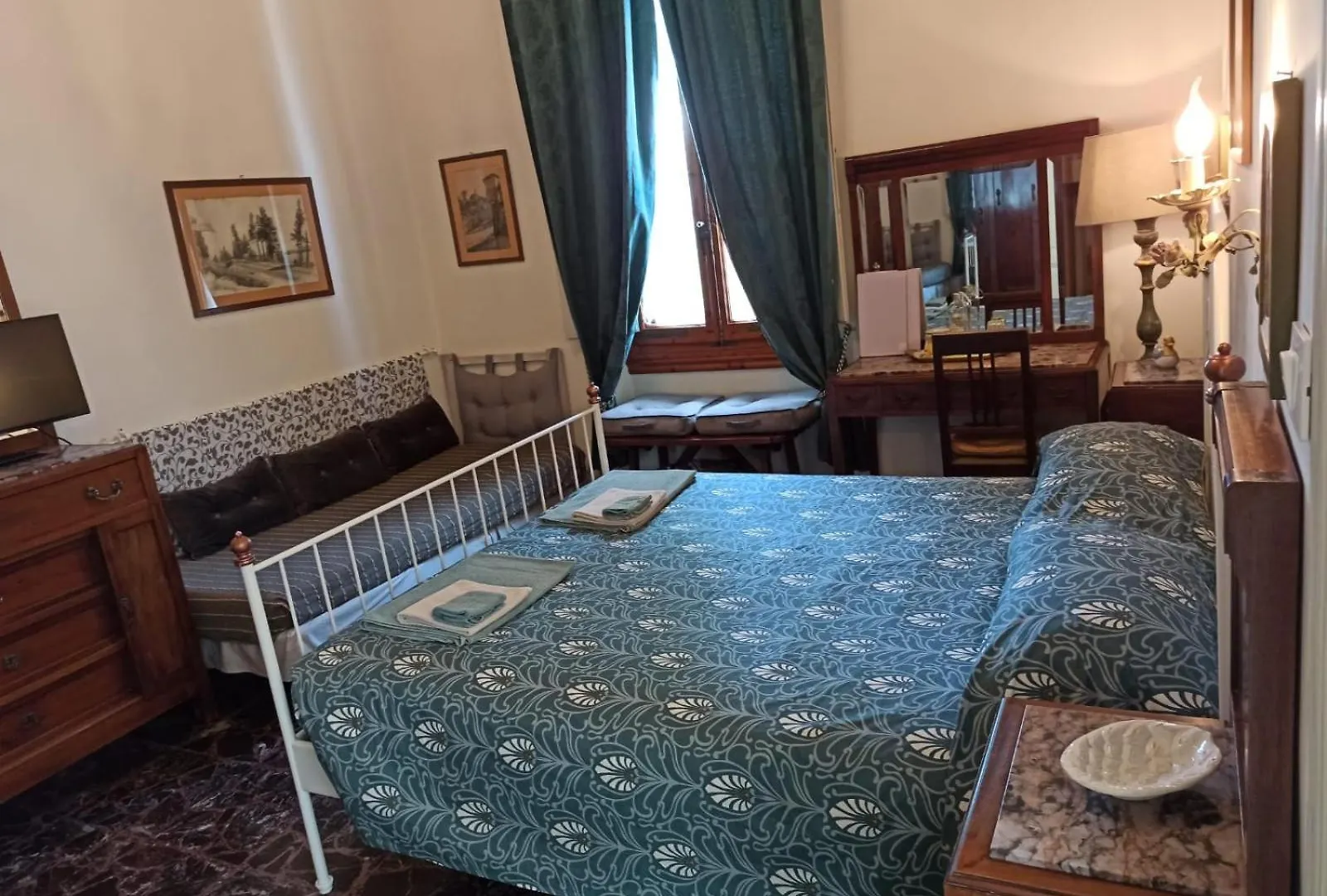 Rooms By Anna Florence Gasthuis